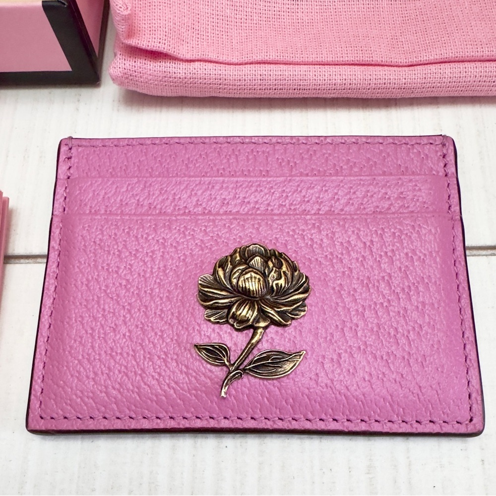 RELISTED IN CLOSET Pink Gucci Garden Card Holder Wallet - Picture 2 of 4